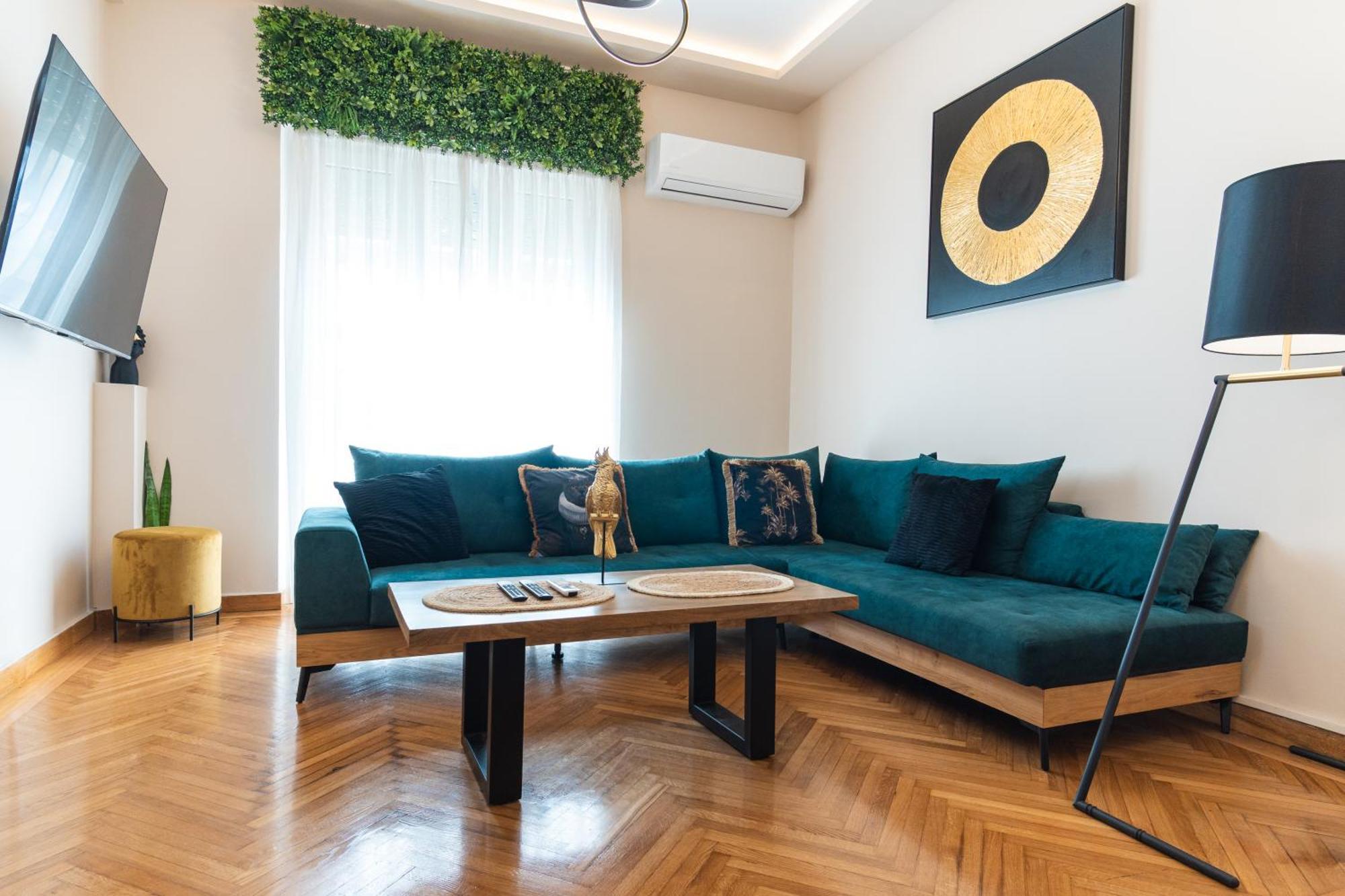 The Aristocratic House Apartment